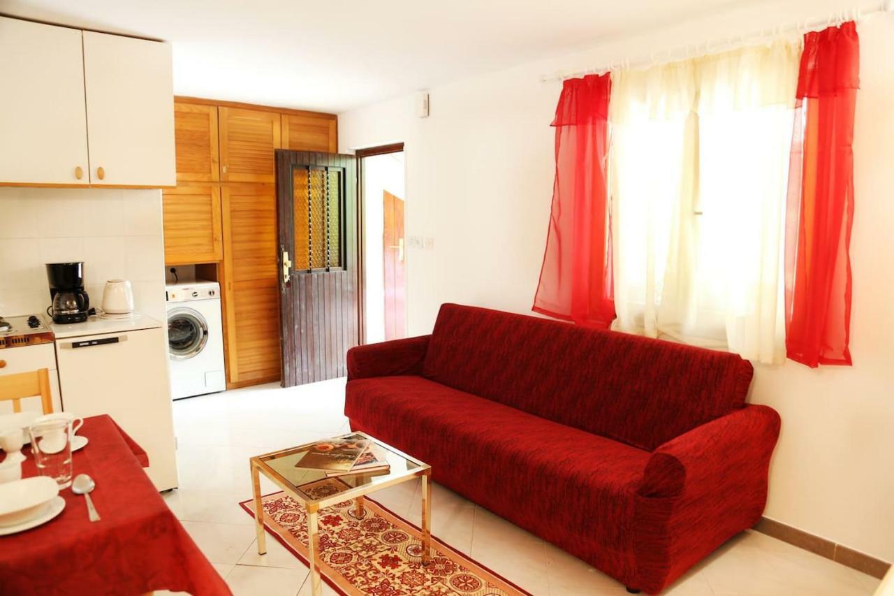 Authentic Apartment On The Seaside Omišalj المظهر الخارجي الصورة