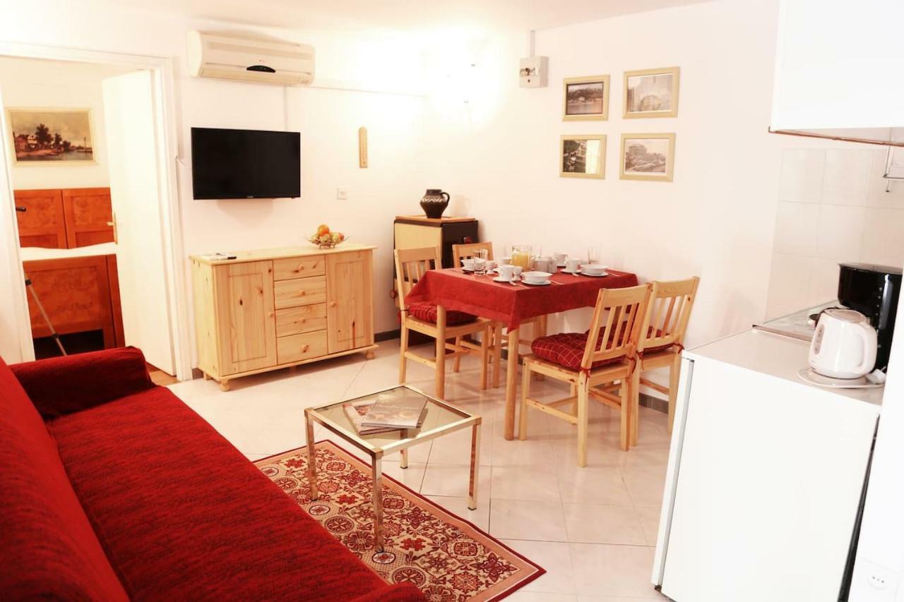 Authentic Apartment On The Seaside Omišalj المظهر الخارجي الصورة